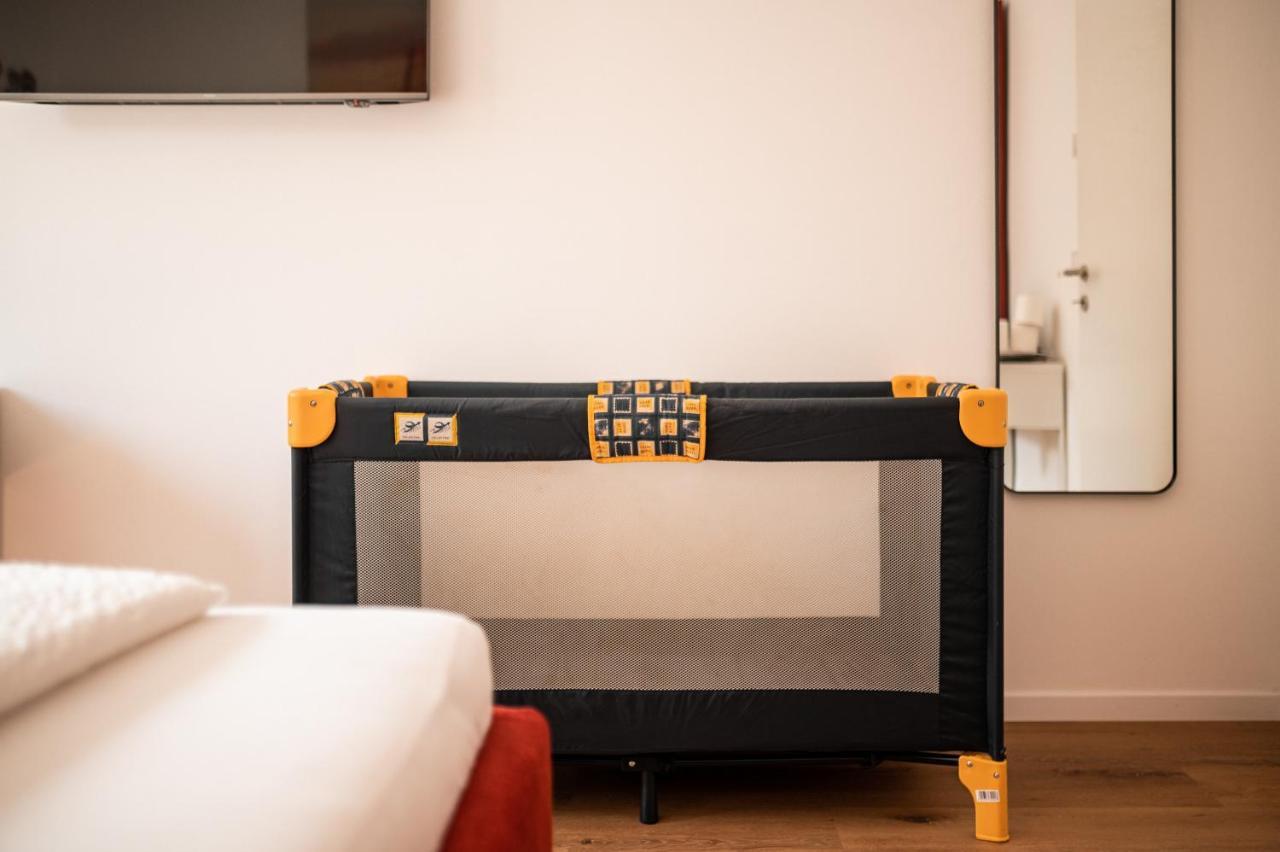 Central Suite Meran Ngoại thất bức ảnh